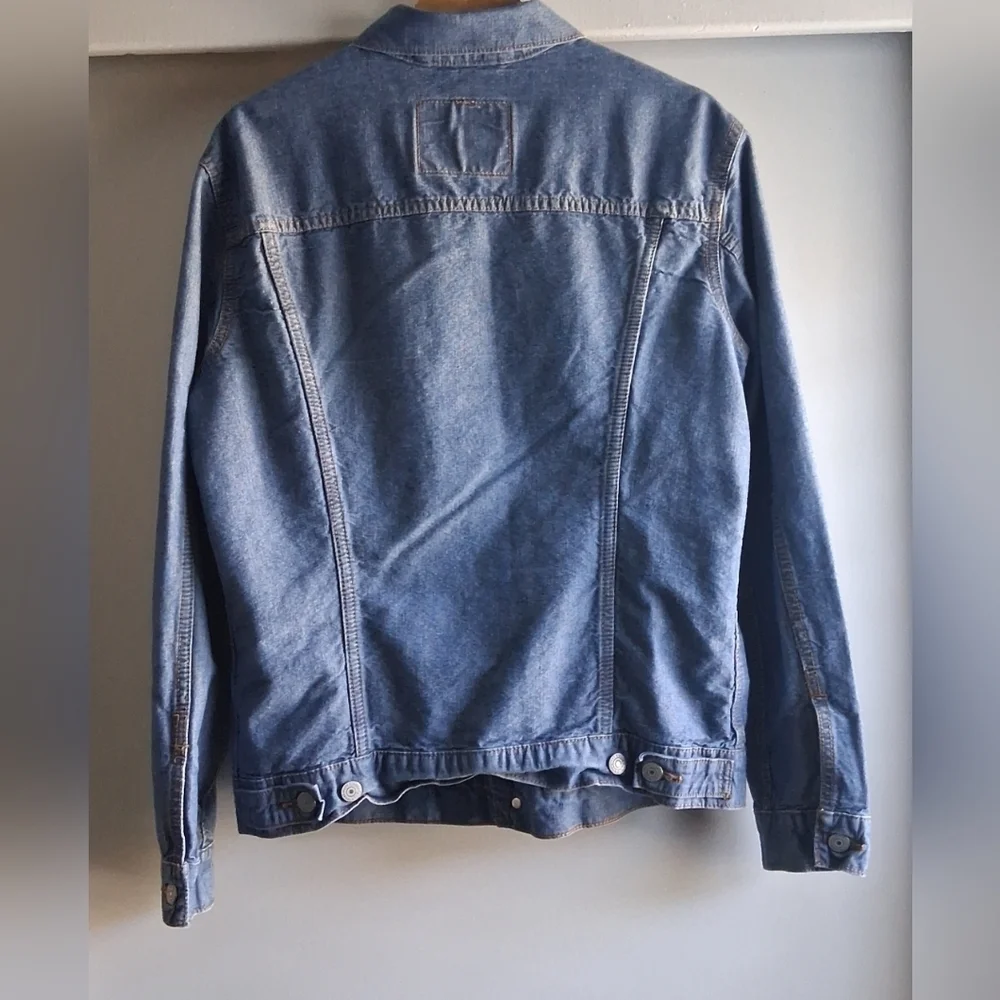 Levi's Trucker Denim Jacket Medium Wash Euc Sz Large Casual Streetwear